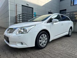 Weiß Gebraucht 2010 Toyota Avensis Sol Kombi | 7.980 € (Fairer Preis)