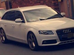 Weiß Gebraucht 2011 Audi A4 S-Line Kombi | 7.000 € (Guter Preis)