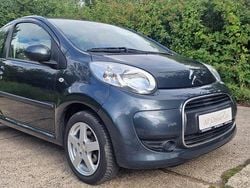 Grau Gebraucht 2009 Citroën C1 Kleinwagen | 1.590 € (Fairer Preis)