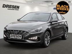 Grau Gebraucht 2024 Hyundai i30 Trend Limousine | 21.490 € (Fairer Preis)