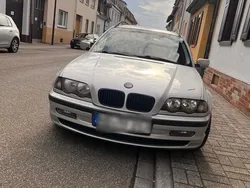 Silber Gebraucht 2001 BMW 325 Kombi | 1.350 €
