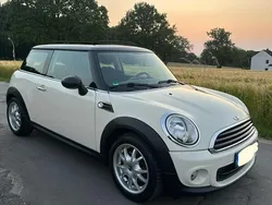 Beige Gebraucht 2010 Mini ONE Kleinwagen | 5.400 €