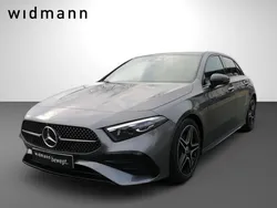 Grau Gebraucht 2024 Mercedes A200 Kleinwagen | 39.980 €