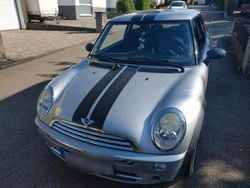 Grau Gebraucht 2006 Mini Cooper Kleinwagen | 1.350 €