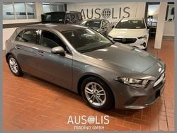 Grau Gebraucht 2020 Mercedes A180 Business Limousine | 19.790 € (Superpreis)
