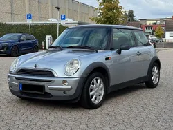 Silber Gebraucht 2002 Mini ONE Kleinwagen | 1.850 € (Fairer Preis)