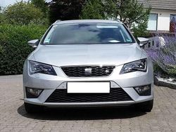 Silber Gebraucht 2015 Seat Leon ST FR Kombi | 7.800 € (Fairer Preis)