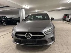 Mountaingrau Gebraucht 2019 Mercedes A220 Kleinwagen | 21.500 € (Guter Preis)