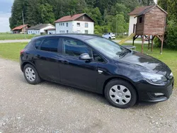 Schwarz Gebraucht 2015 Opel Astra Exklusiv Limousine | 3.450 €