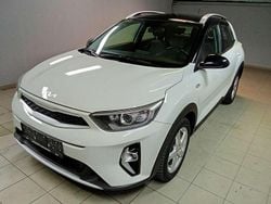 (bud) clear white/black s Gebraucht 2021 Kia Stonic Edition 7 SUV | 11.900 € (Superpreis)