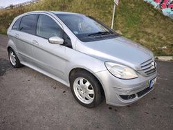 Grau Gebraucht 2007 Mercedes B200 Van / Kleinbus | 2.299 €