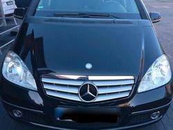 Schwarz Gebraucht 2009 Mercedes A150 Avantgarde Kleinwagen | 4.999 € (Teuer)
