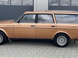 Woodside tan metallic brown Gebraucht 1981 Volvo 245 Kombi | 14.900 €