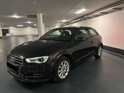 Braun Gebraucht 2013 Audi A3 Attraction Limousine | 9.999 € (Etwas zu teuer)