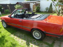 Rot Gebraucht 1990 BMW 320 Cabriolet Cabrio | 20.750 €