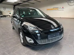 Schwarz Gebraucht 2011 Renault Scénic III Bose Edition Van / Kleinbus | 3.900 € (Guter Preis)