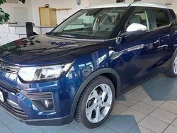 Dunkelbl. metal. dach weiß Gebraucht 2020 Ssangyong (KGM) Tivoli Crystal SUV | 13.600 €