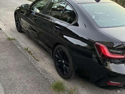 Schwarz Gebraucht 2022 BMW 318 Advantage Limousine | 25.900 € (Guter Preis)