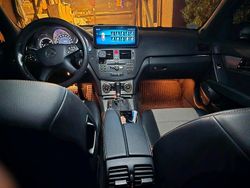 Braun Gebraucht 2010 Mercedes 220 Limousine | 8.222 €