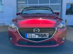 Rot Gebraucht 2015 Mazda 2 Edition Kleinwagen | 8.990 € (Fairer Preis)