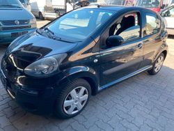 Schwarz Gebraucht 2010 Toyota Aygo Kleinwagen | 1.650 € (Fairer Preis)