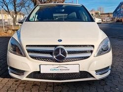 Weiß Gebraucht 2013 Mercedes 200 Sport Limousine | 7.500 € (Superpreis)