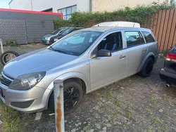 Silber Gebraucht 2009 Opel Astra Selection Kombi | 999 € (Guter Preis)