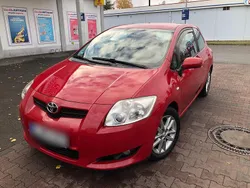 Rot Gebraucht 2009 Toyota Auris | 3.750 € (Superpreis)