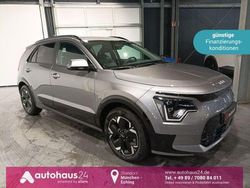 Grau Gebraucht 2023 Kia e-Niro Spirit SUV | 27.440 € (Fairer Preis)
