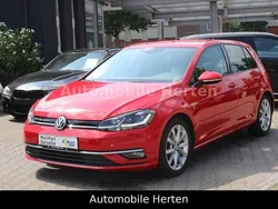 Rot Gebraucht 2019 VW Golf VII Highline Limousine | 12.490 € (Fairer Preis)