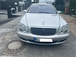 Silber Gebraucht 2005 Mercedes S500L Limousine | 10.500 €