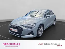 Grau Gebraucht 2024 Audi A3 Sportback Ambiente Limousine | 34.490 € (Teuer)