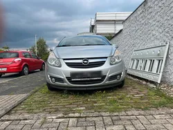 Silber Gebraucht 2010 Opel Corsa Innovation Kleinwagen | 1.650 € (Guter Preis)