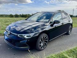 Schwarz Gebraucht 2022 VW Golf VIII Style Kleinwagen | 21.500 € (Superpreis)