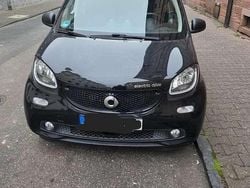 Schwarz Gebraucht 2018 Smart ForFour Electric Drive Proxy Kleinwagen | 8.500 € (Fairer Preis)