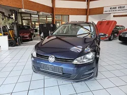 Blau Gebraucht 2017 VW Golf VII Allstar Limousine | 5.695 €
