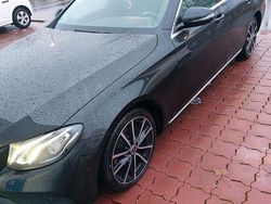 Schwarz Gebraucht 2018 Mercedes E220 Kombi | 16.950 € (Fairer Preis)