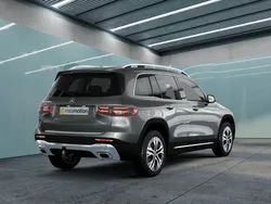 Grau Gebraucht 2024 Mercedes GLB200 Progressive SUV | 42.677 € (Fairer Preis)