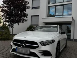 Weiß Gebraucht 2021 Mercedes A250 AMG line Limousine | 27.500 € (Teuer)