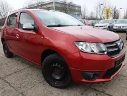 Feuerrot Gebraucht 2017 Dacia Sandero Prestige Kleinwagen | 5.999 € (Superpreis)