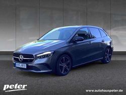 Metalliclack mountaingrau Gebraucht 2024 Mercedes B200 Night Van / Kleinbus | 37.770 € (Etwas zu teuer)