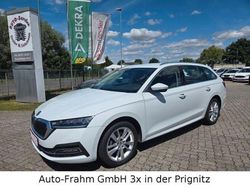 Weiß Gebraucht 2023 Skoda Octavia Style Kombi | 22.990 € (Fairer Preis)
