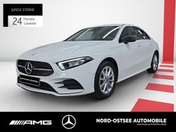 Unilack polarweiß Gebraucht 2022 Mercedes A250 AMG Limousine | 26.890 € (Fairer Preis)