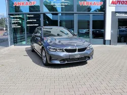 Grau Gebraucht 2021 BMW 320 Sport Line Kombi | 25.950 € (Fairer Preis)