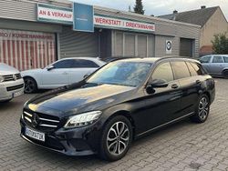 Obsidianschwarz metalliclack Gebraucht 2019 Mercedes C220 Night Kombi | 15.555 € (Fairer Preis)