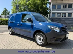 Blau Gebraucht 2018 Mercedes Citan 109 Van / Kleinbus | 9.900 € (Guter Preis)