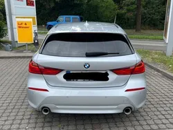 Silber Gebraucht 2020 BMW 118 Advantage Kleinwagen | 16.600 € (Etwas zu teuer)