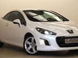 Weiß Gebraucht 2011 Peugeot 308 CC Allure Cabrio | 14.999 €