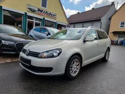 Grau Gebraucht 2011 VW Golf VI Comfortline Kombi | 5.980 € (Fairer Preis)