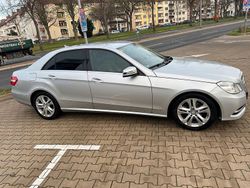 Silber Gebraucht 2012 Mercedes E220 Limousine | 11.000 € (Fairer Preis)